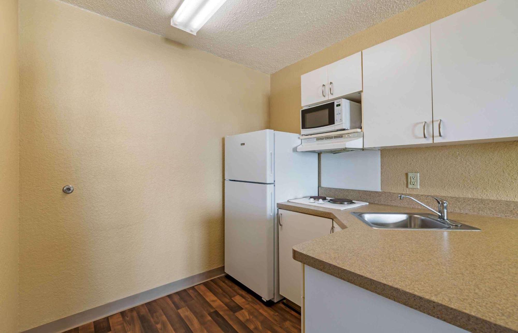 Extended Stay America Suites - Fort Lauderdale - Cypress Creek - Andrews Ave Oakland Park Exterior photo