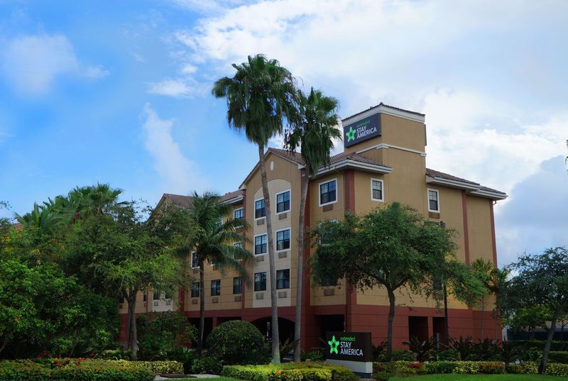 Extended Stay America Suites - Fort Lauderdale - Cypress Creek - Andrews Ave Oakland Park Exterior photo