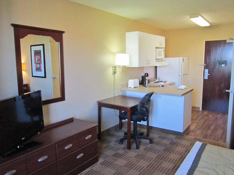 Extended Stay America Suites - Fort Lauderdale - Cypress Creek - Andrews Ave Oakland Park Exterior photo