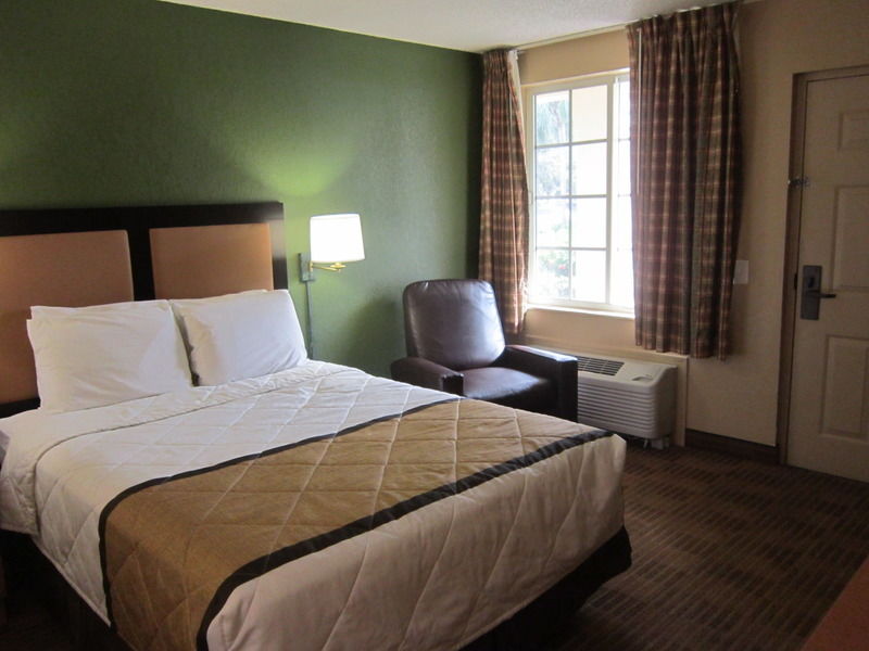 Extended Stay America Suites - Fort Lauderdale - Cypress Creek - Andrews Ave Oakland Park Exterior photo