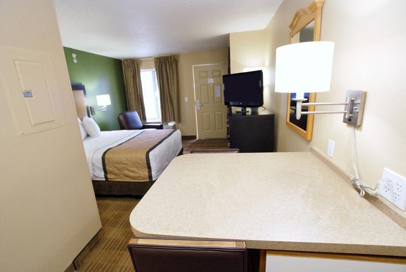 Extended Stay America Suites - Fort Lauderdale - Cypress Creek - Andrews Ave Oakland Park Exterior photo